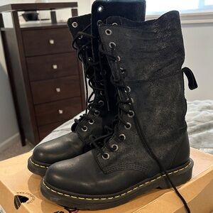 Dr. Martens Womens 11 Hole Black Suede and Leather Lace-Up Boots EUC US 9 UK 7